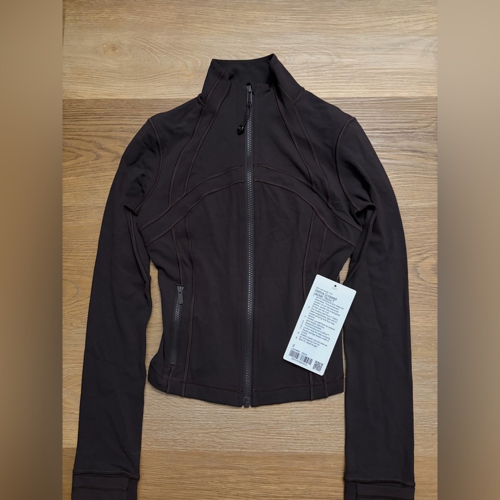 Lululemon Sequoia Define Cropped Jacket Size 2 NWT - image 1